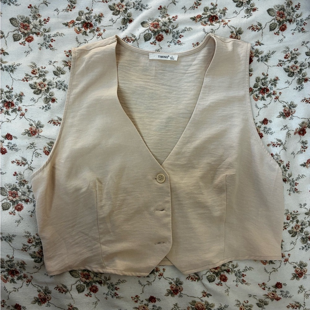 Women's Beige Sleeveless Top